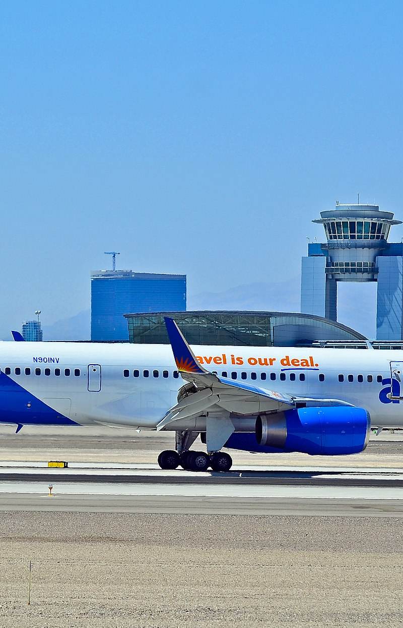 N901NV - Twin-engine aircraft