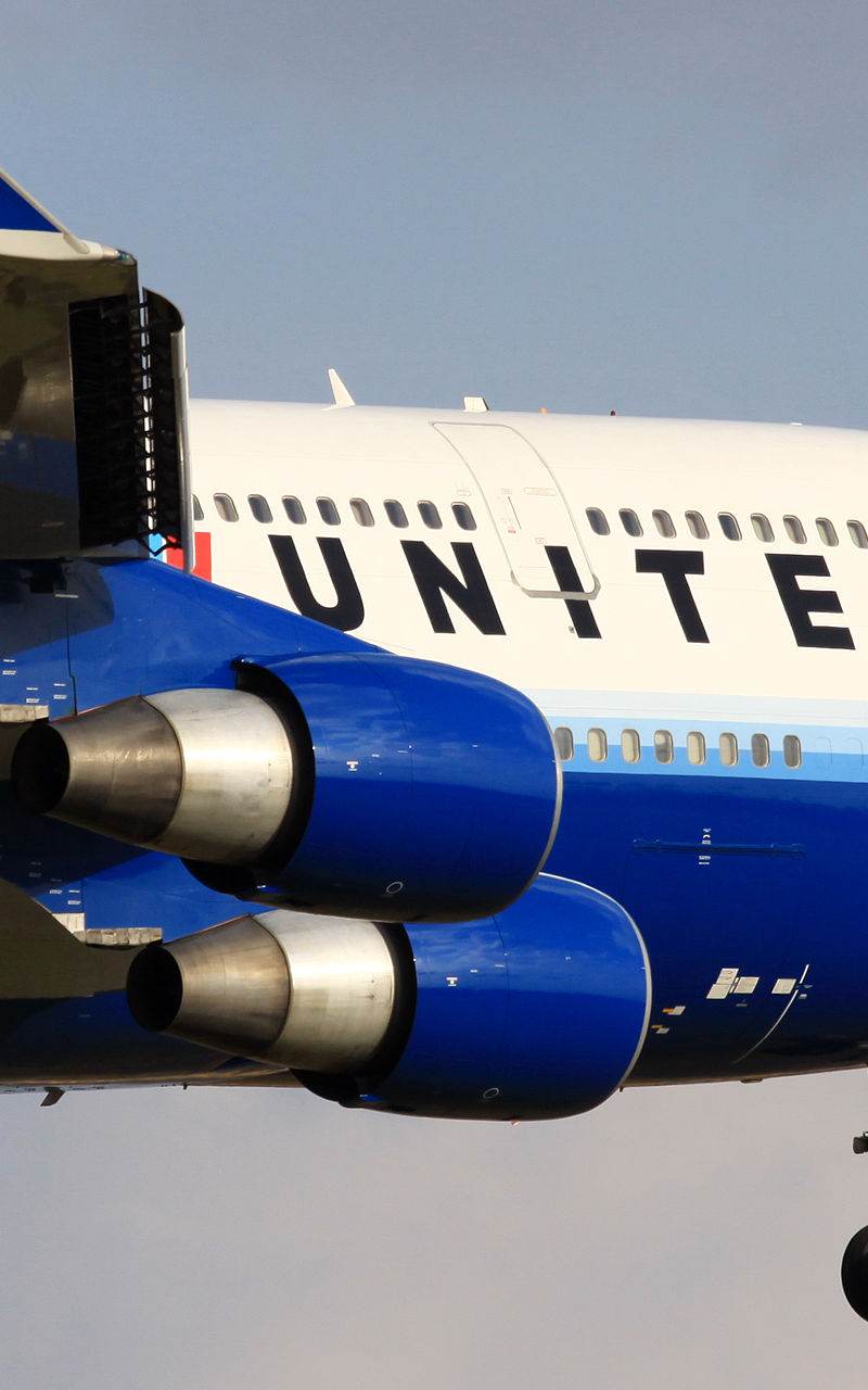 N104UA - Boeing
