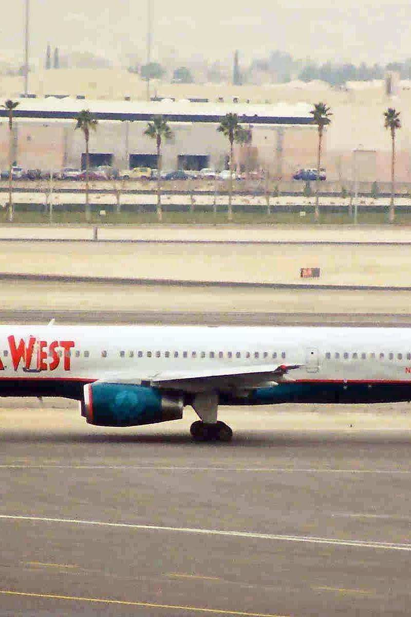 N903AW - Twin-engine aircraft