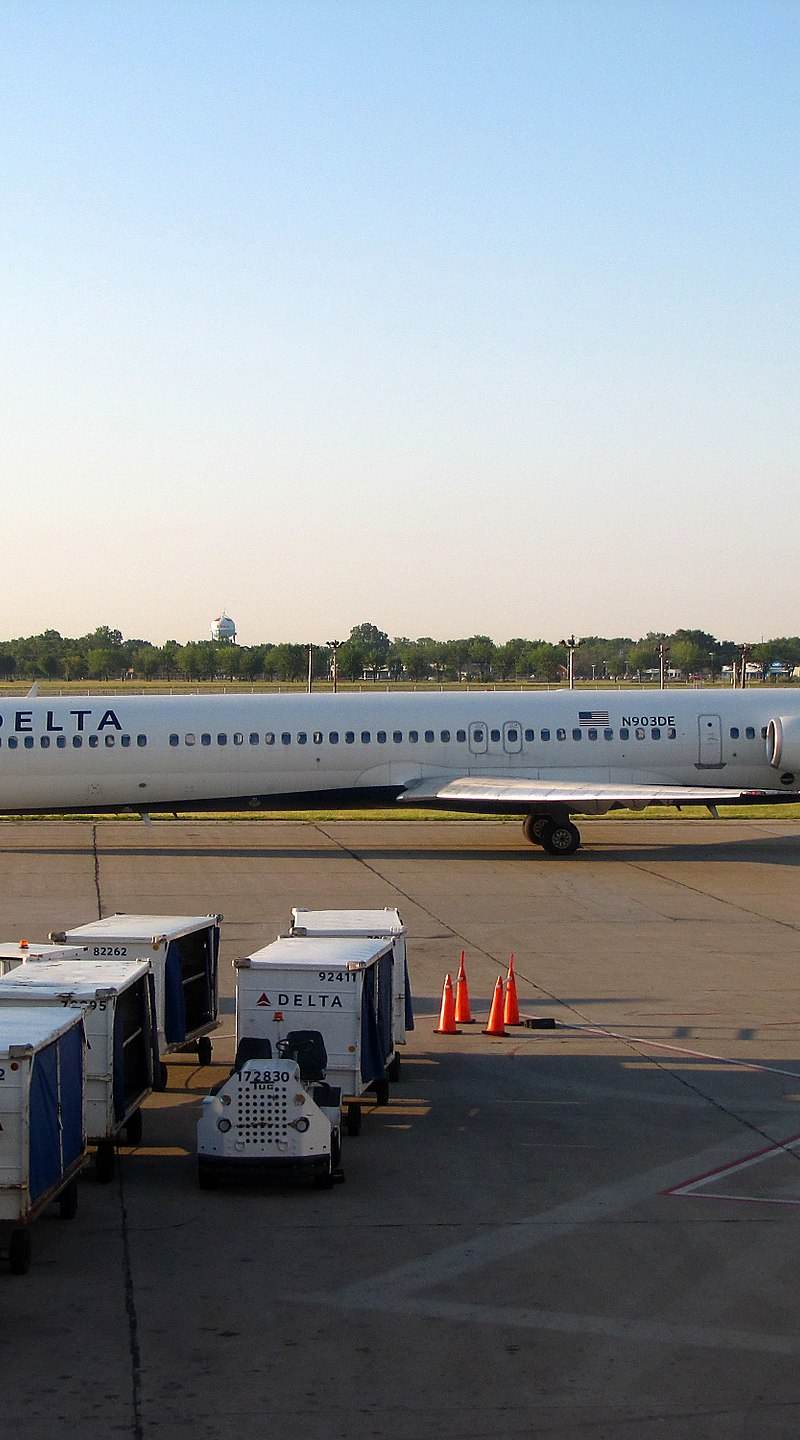 N903DE - Douglas