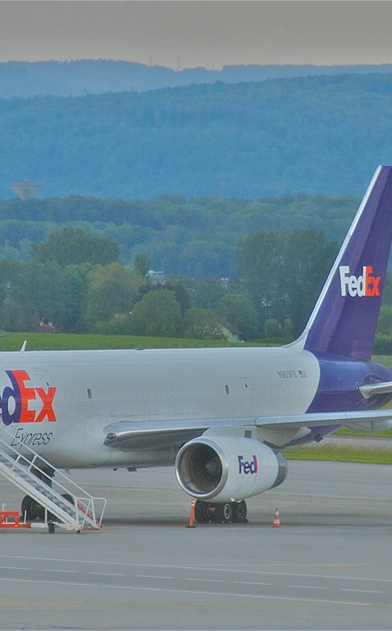 N903FD - Twin-engine aircraft