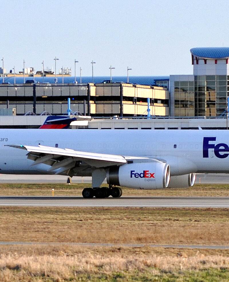 N903FD - Twin-engine aircraft