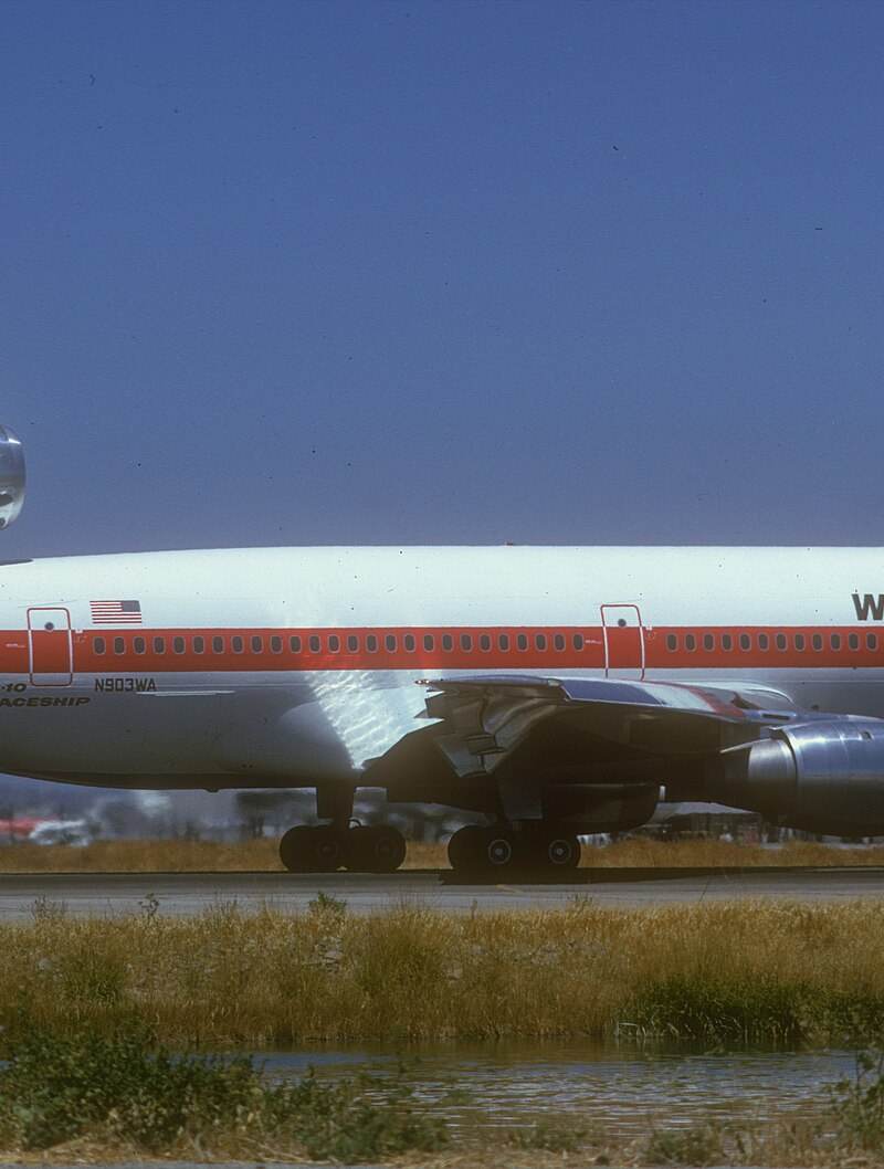 N903WA - Douglas