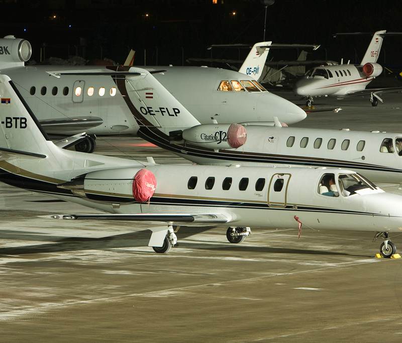 N105BK - Business jet