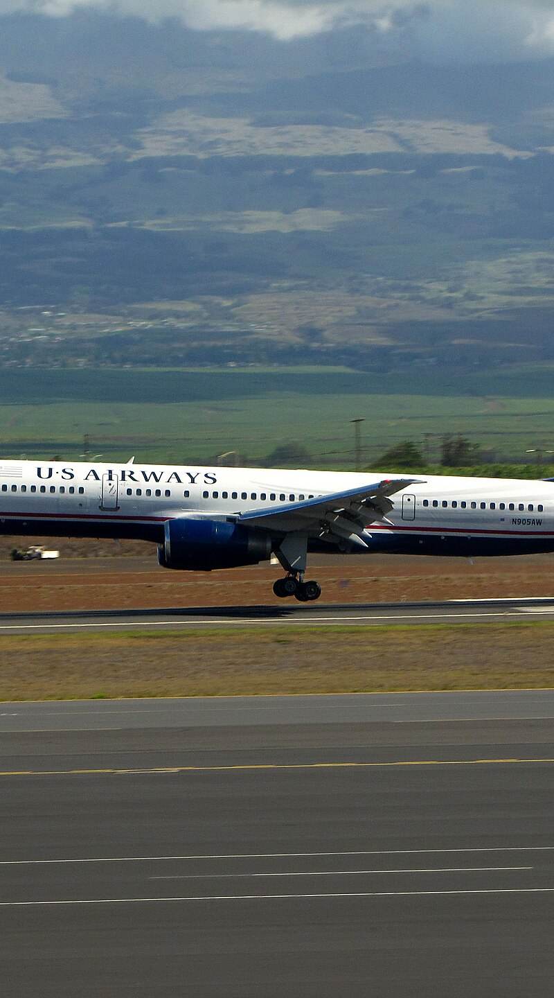 N905AW - Twin-engine aircraft