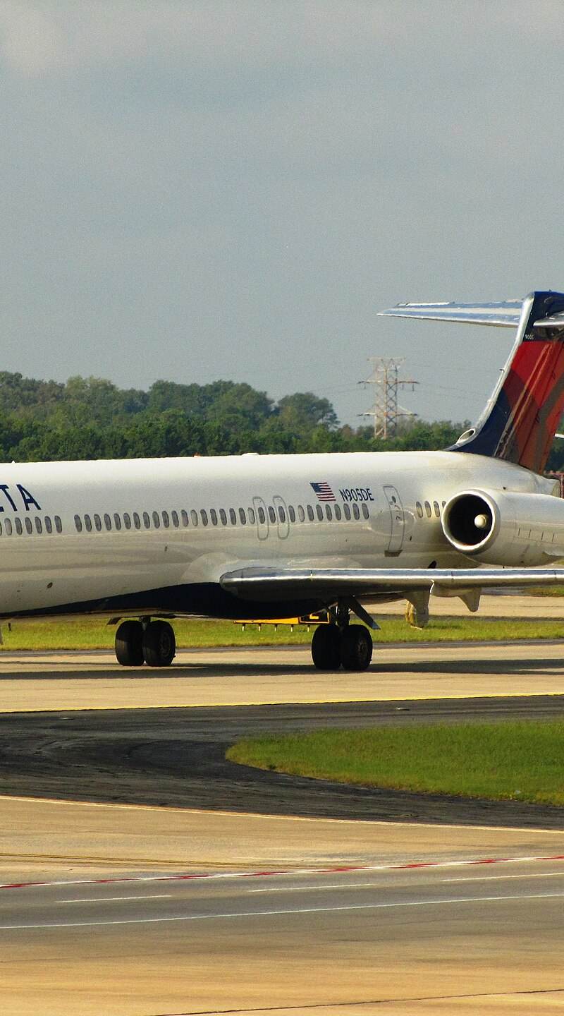 N905DE - Aircraft