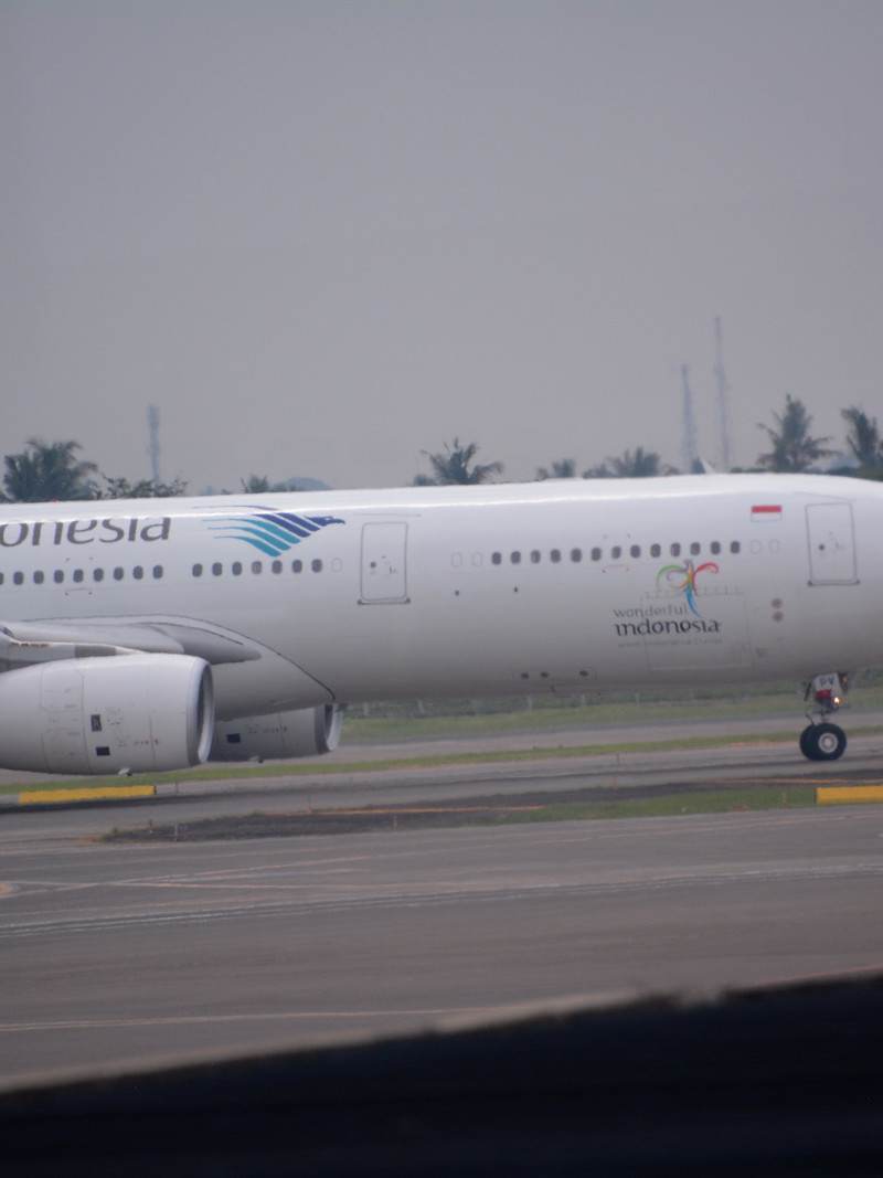 PK-GPV - Twin-engine aircraft