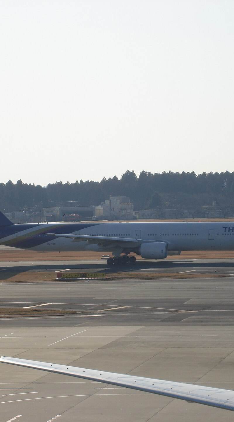  - Twin-engine aircraft