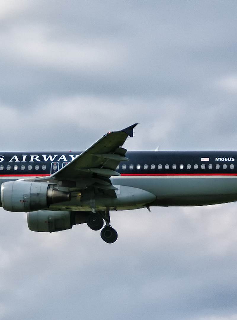 N106US - Twin-engine aircraft
