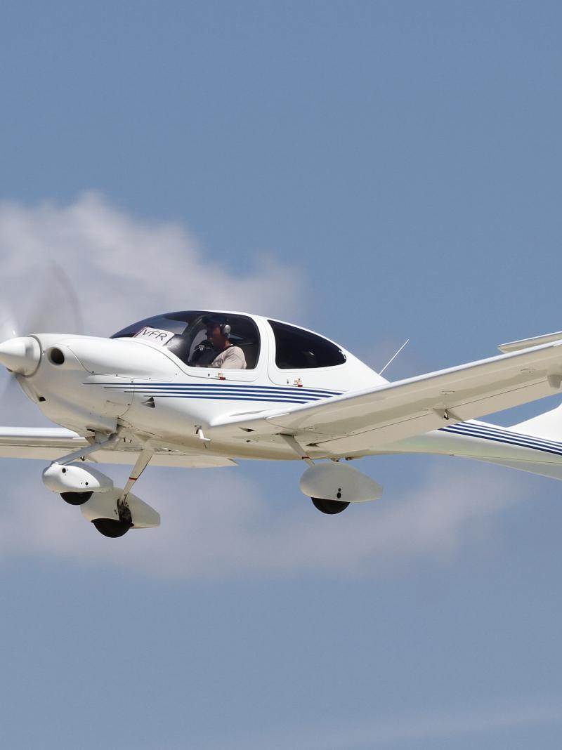 N653JS - Diamond