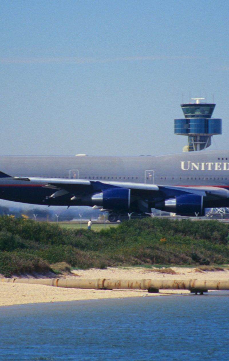 N107UA - Boeing