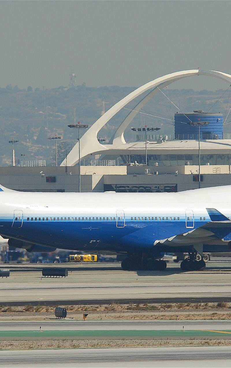 N107UA - Boeing