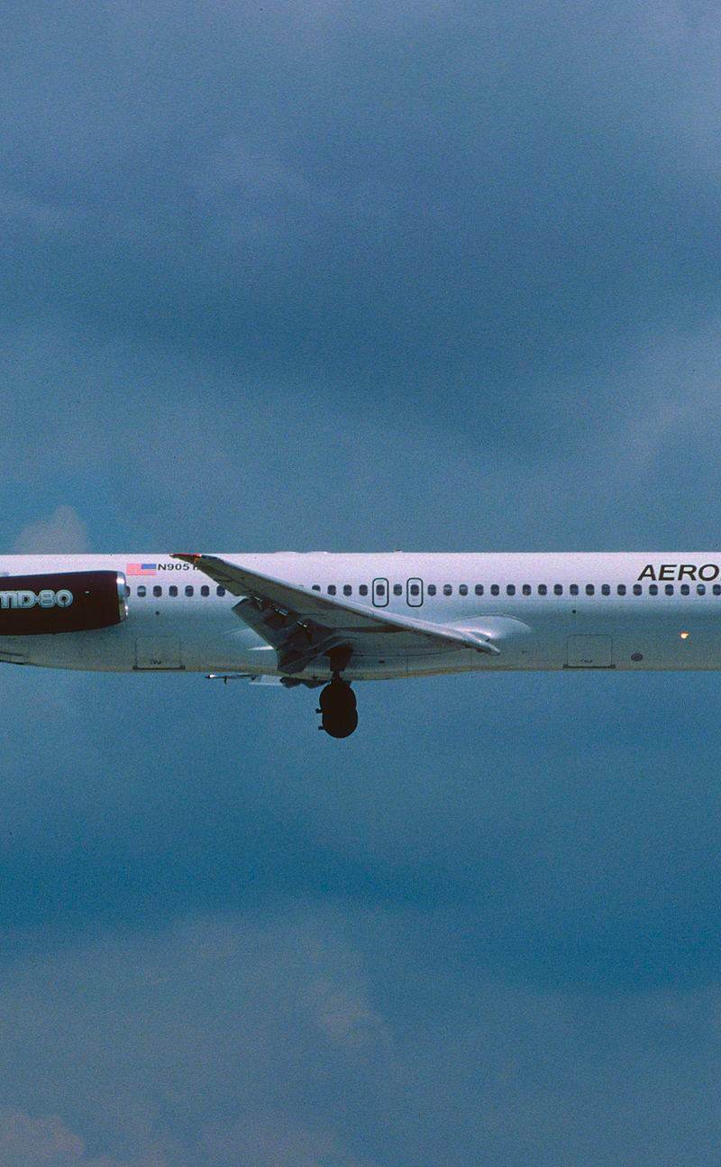 N905TA - Twin-engine aircraft