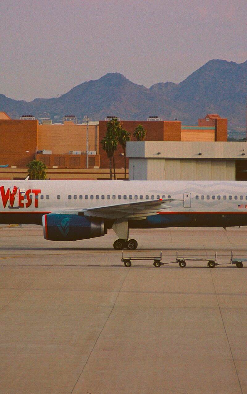 N906AW - Aircraft