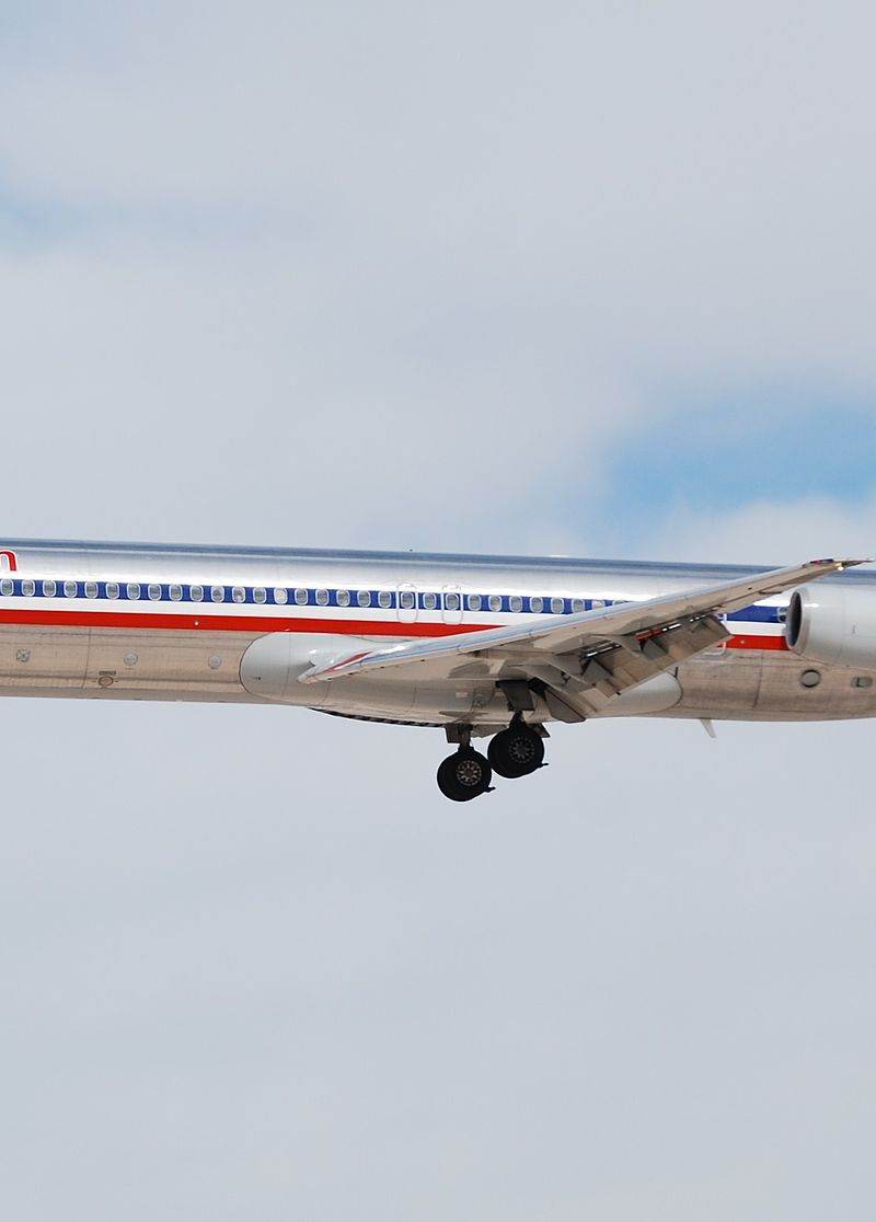 N110HM - Douglas