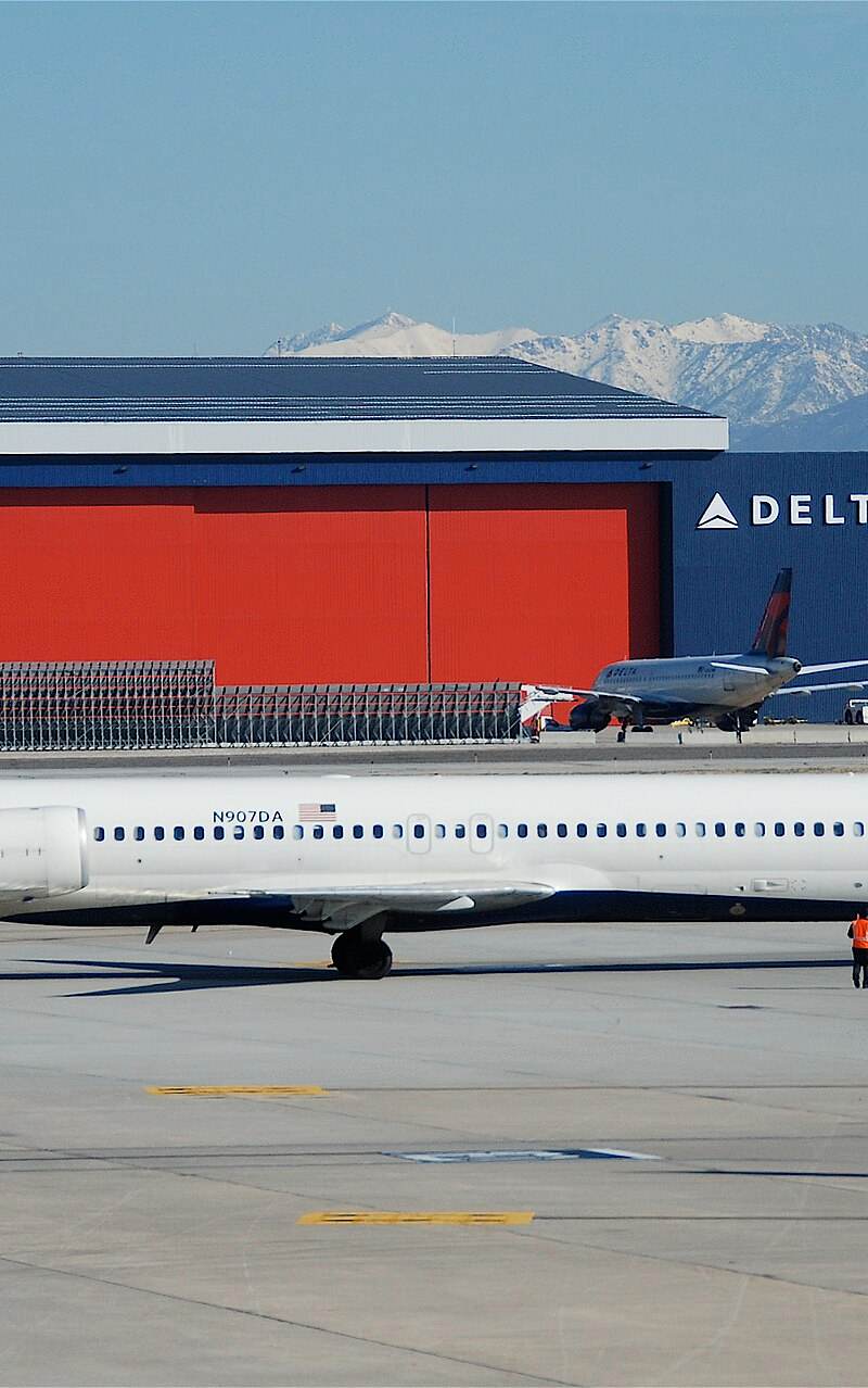 N907DA - Aircraft