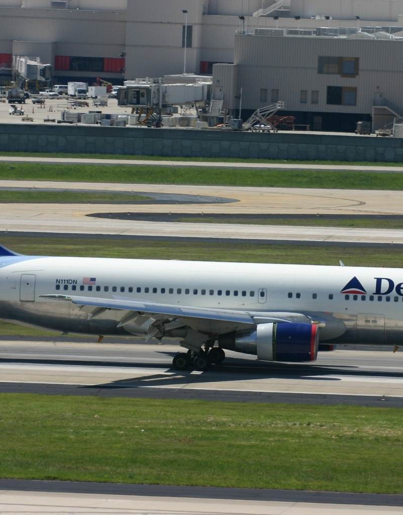 N111DN - Twin-engine aircraft