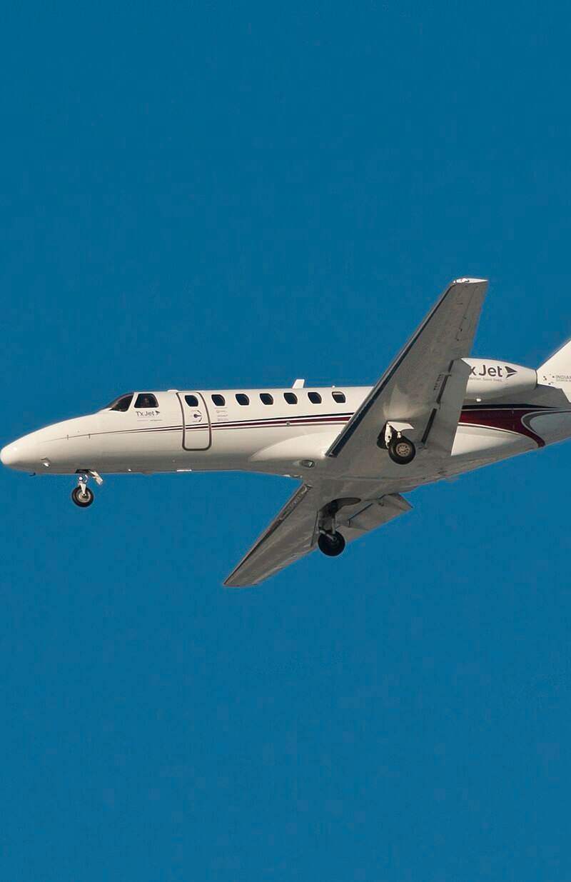 N111KJ - Business jet