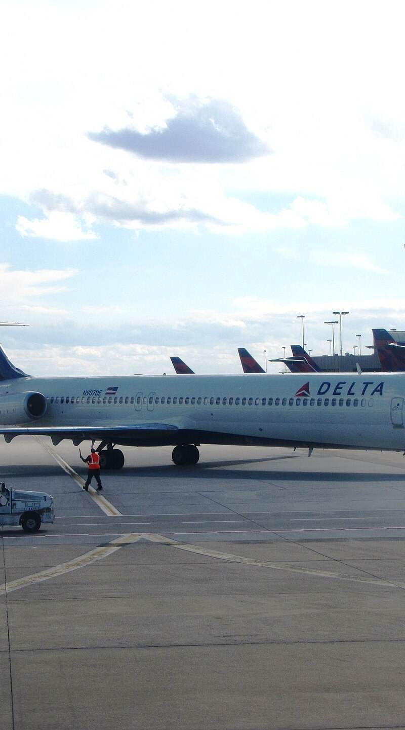 N907DE - Aircraft