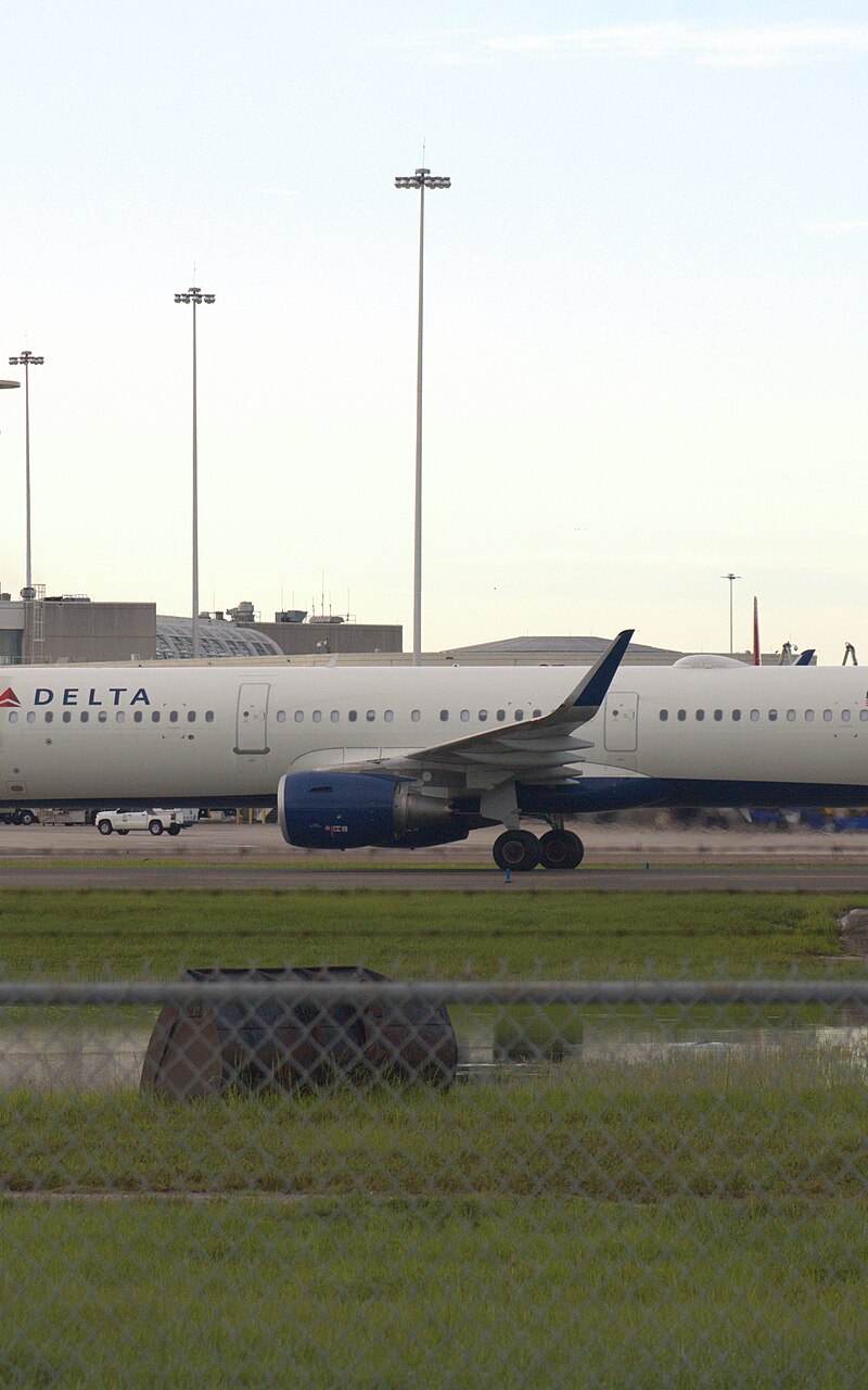 N122DN - Airbus