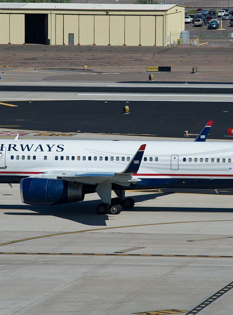 N908AW - Twin-engine aircraft