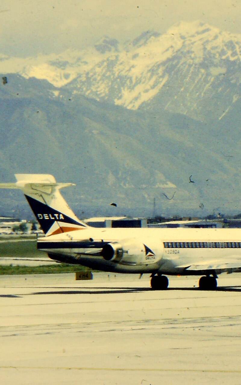 N909DA - Aircraft