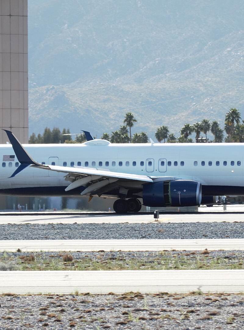 N909DN - Boeing