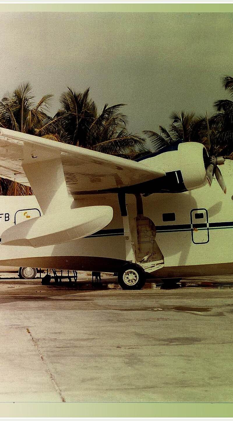 N115FB - Twin-engine aircraft