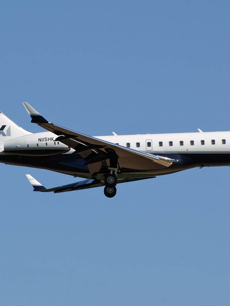 N115HK - Bombardier