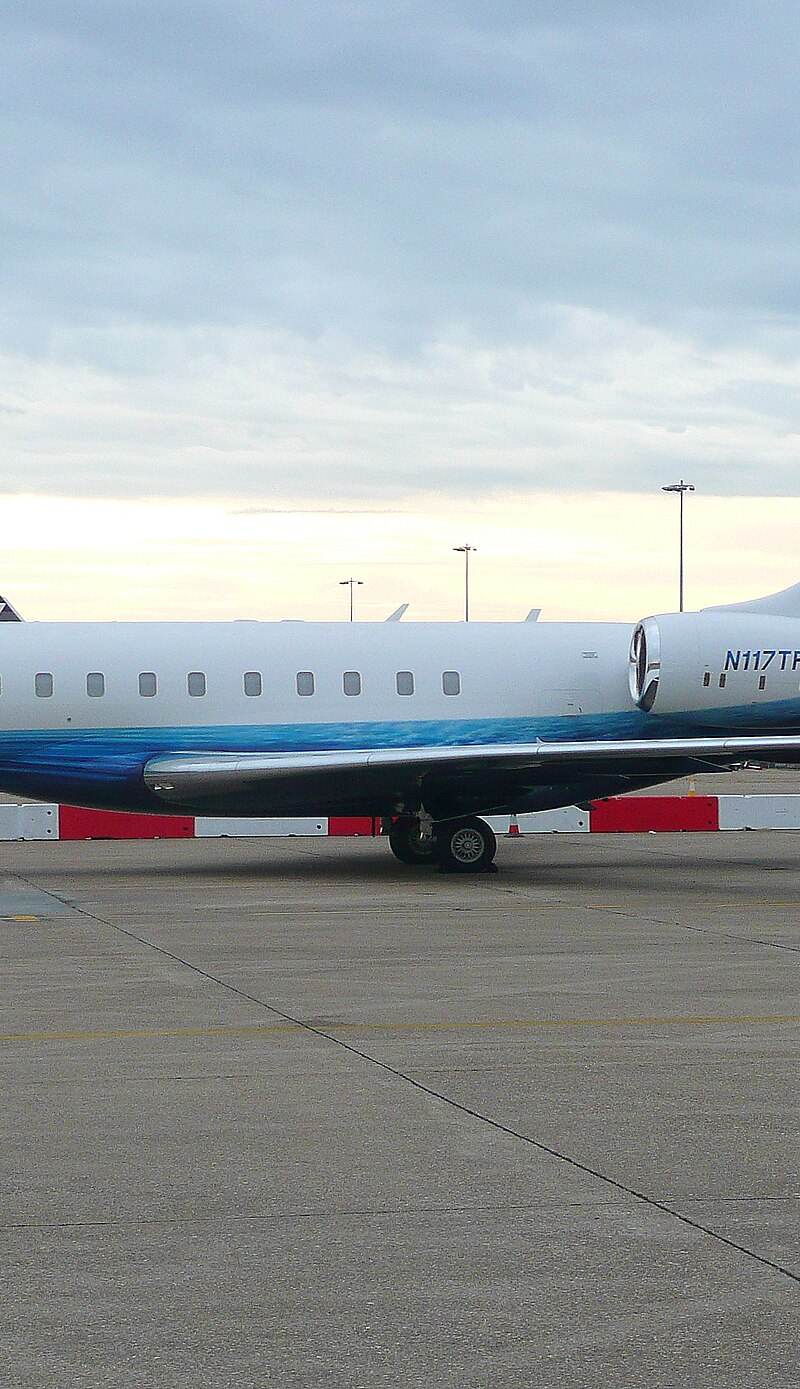 N117TF - Business jet