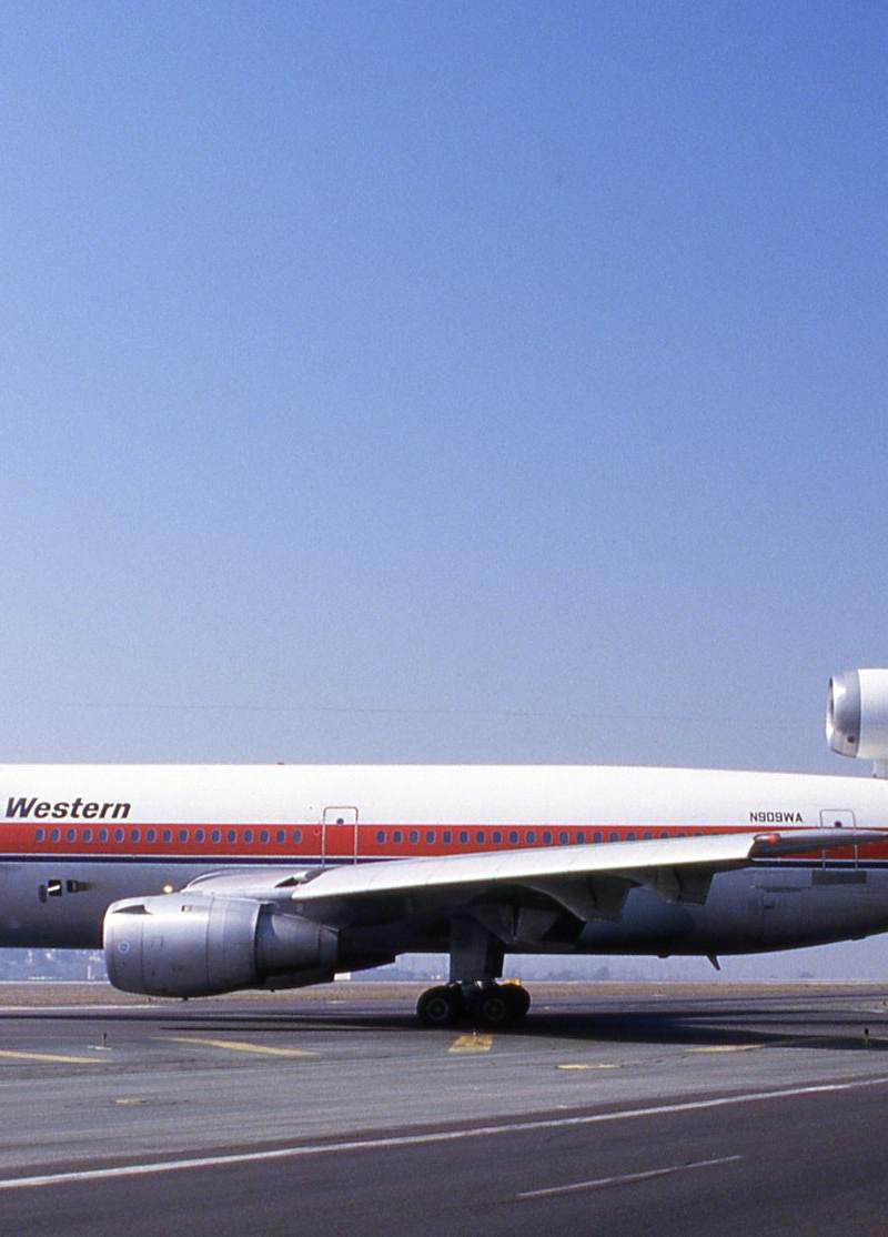 N909WA - Aircraft