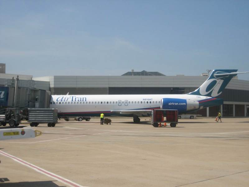 N910AT - Boeing