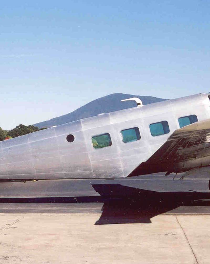 N118SA - Beech
