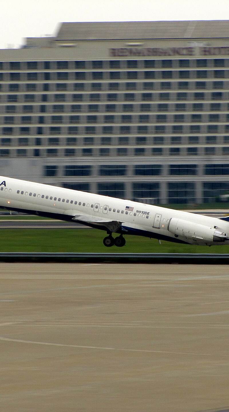 N910DE - Douglas