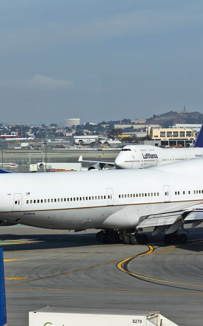N118UA - Boeing