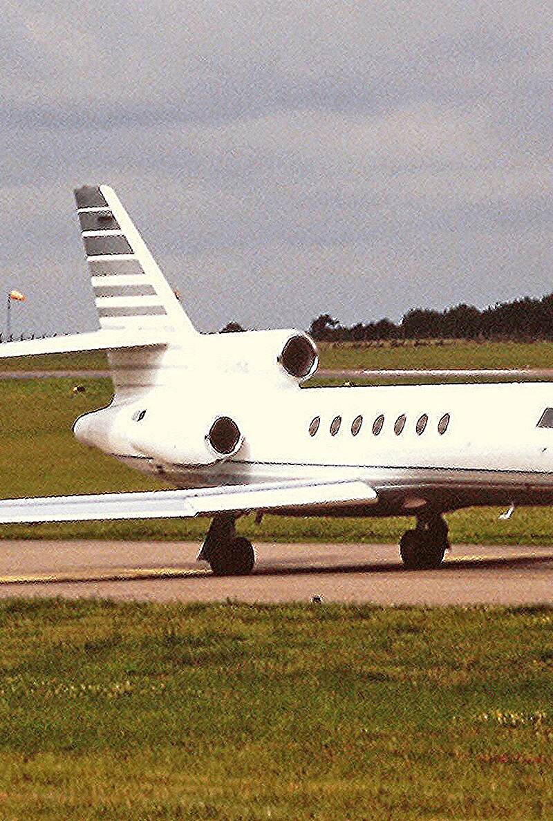 N911RF - Business jet