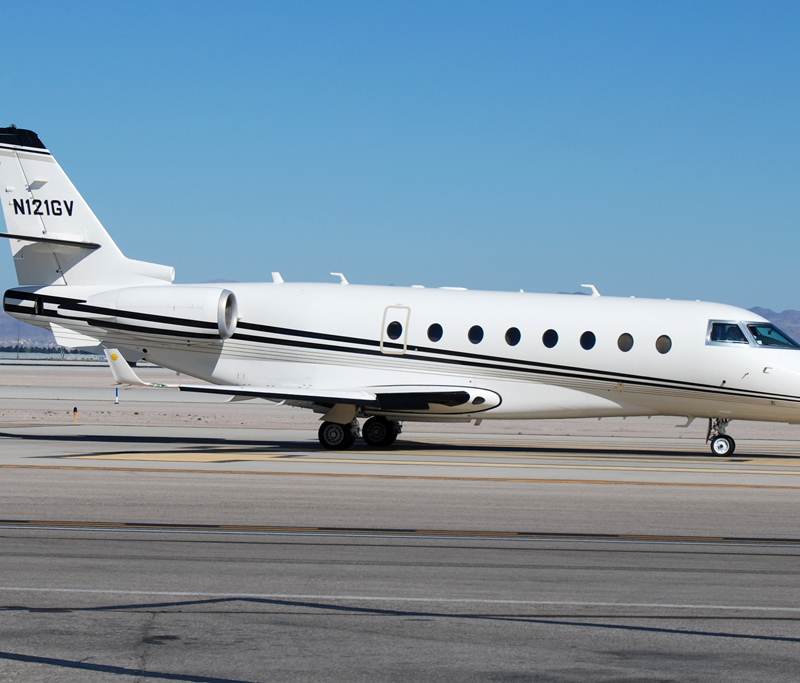 N121GV - Business jet