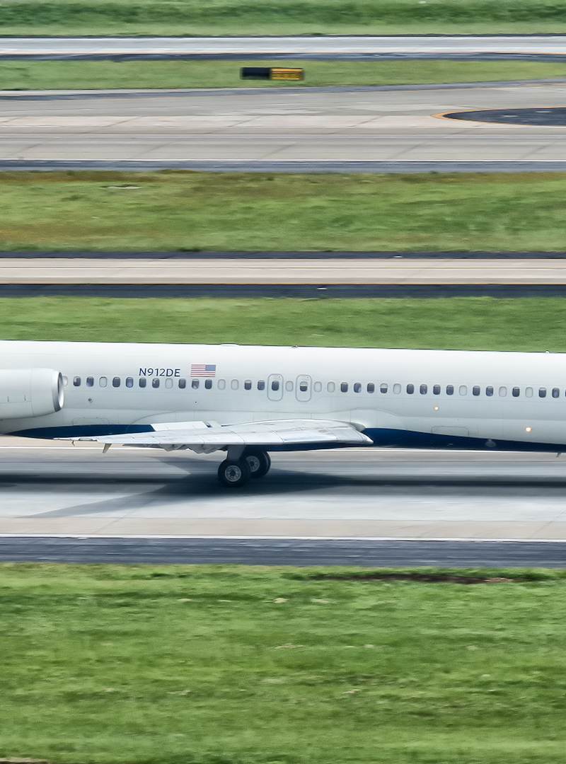 N912DE - Aircraft