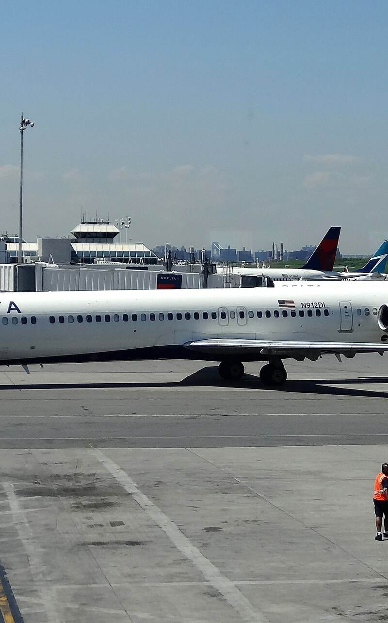 N912DL - Boeing