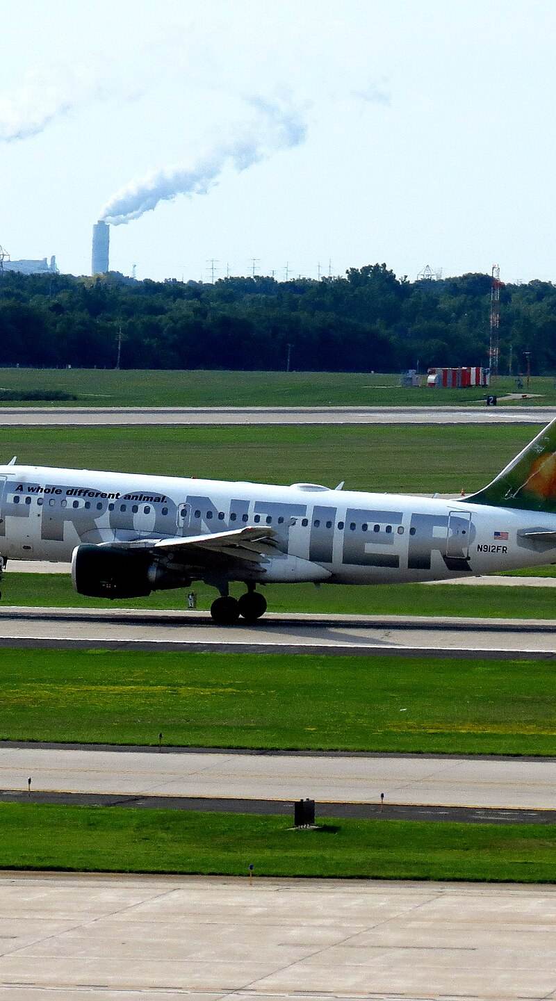 N912FR - Twin-engine aircraft