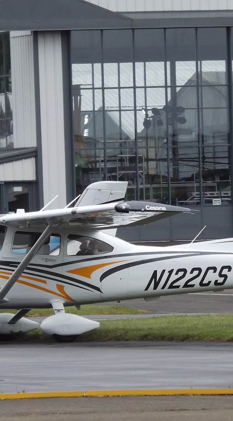 N122CS - Cessna