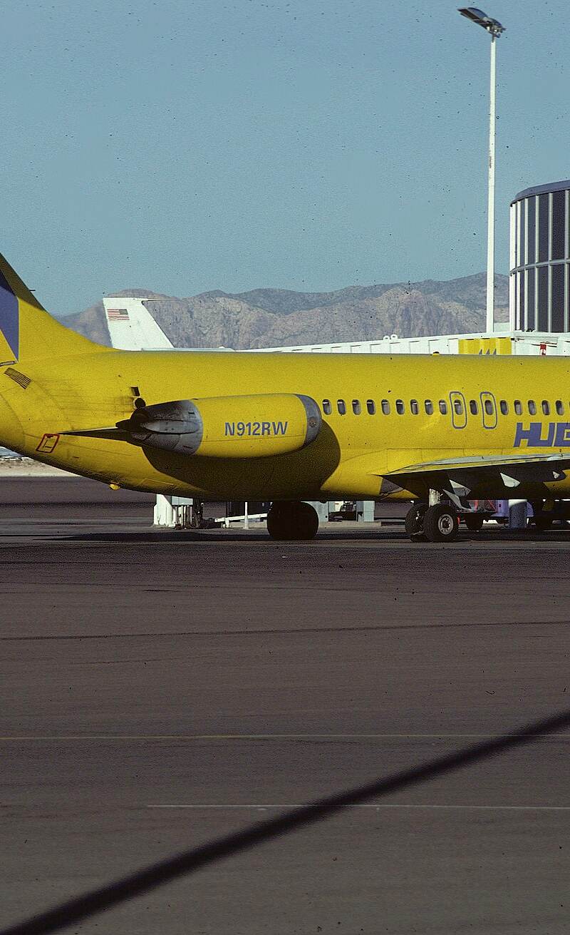 N912RW - Twin-engine aircraft