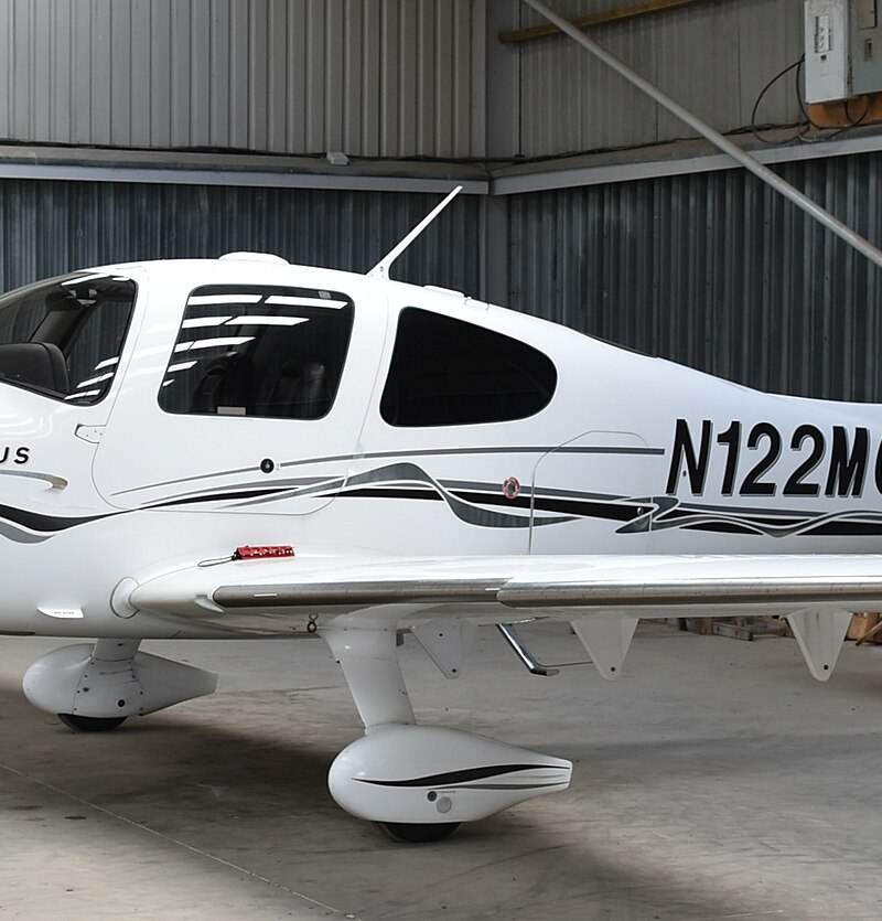 N122MG - Cirrus