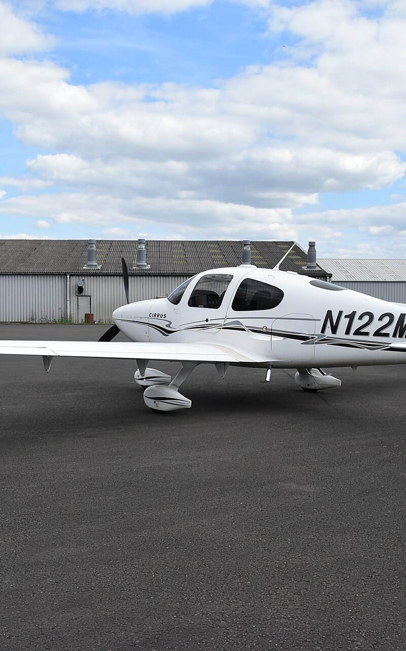 N122MG - Cirrus