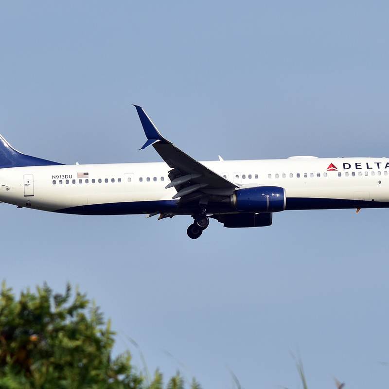 N913DU - Boeing