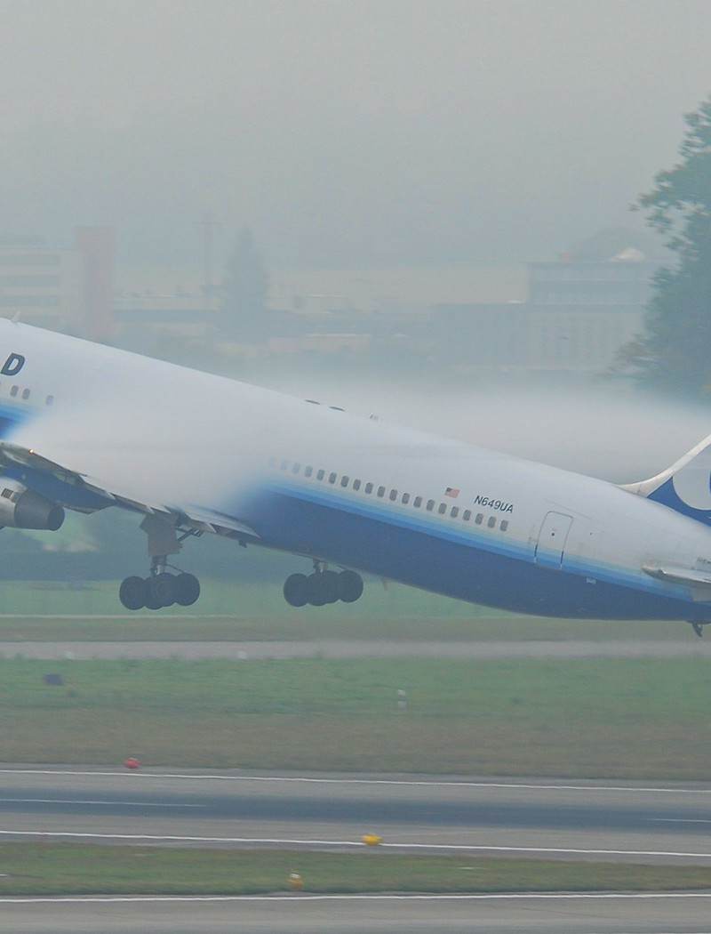 N649UA - Boeing