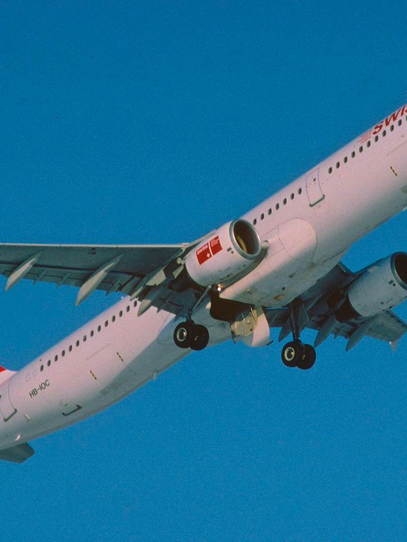 HB-IOC - Twin-engine aircraft