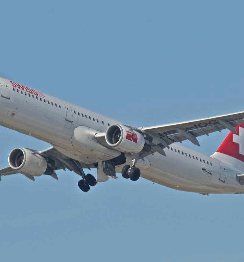 HB-IOC - Twin-engine aircraft