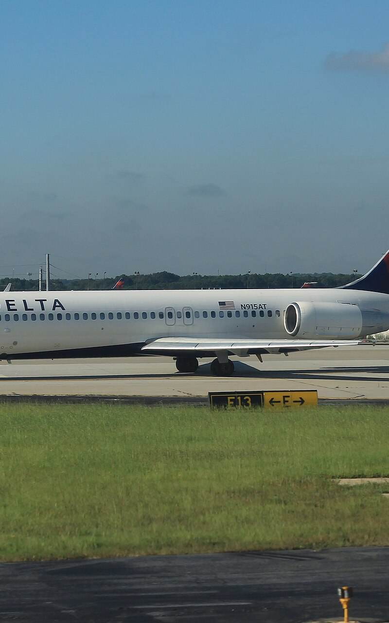 N915AT - Boeing