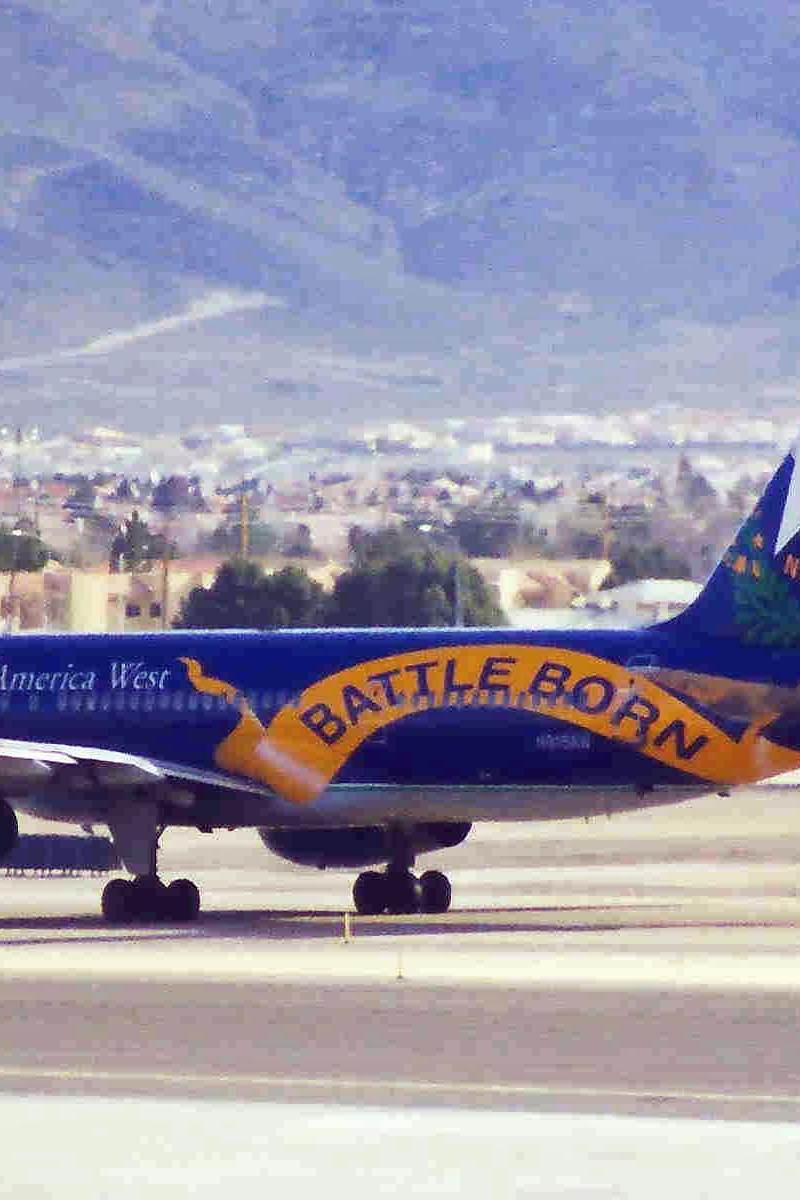 N915AW - Twin-engine aircraft